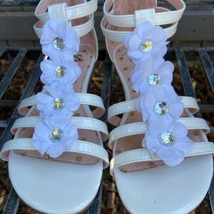 SO Kenzie Girls Gladiator Sandals, Girls 3